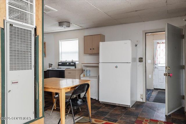 869 Bouton Court, Fairbanks, AK 99712