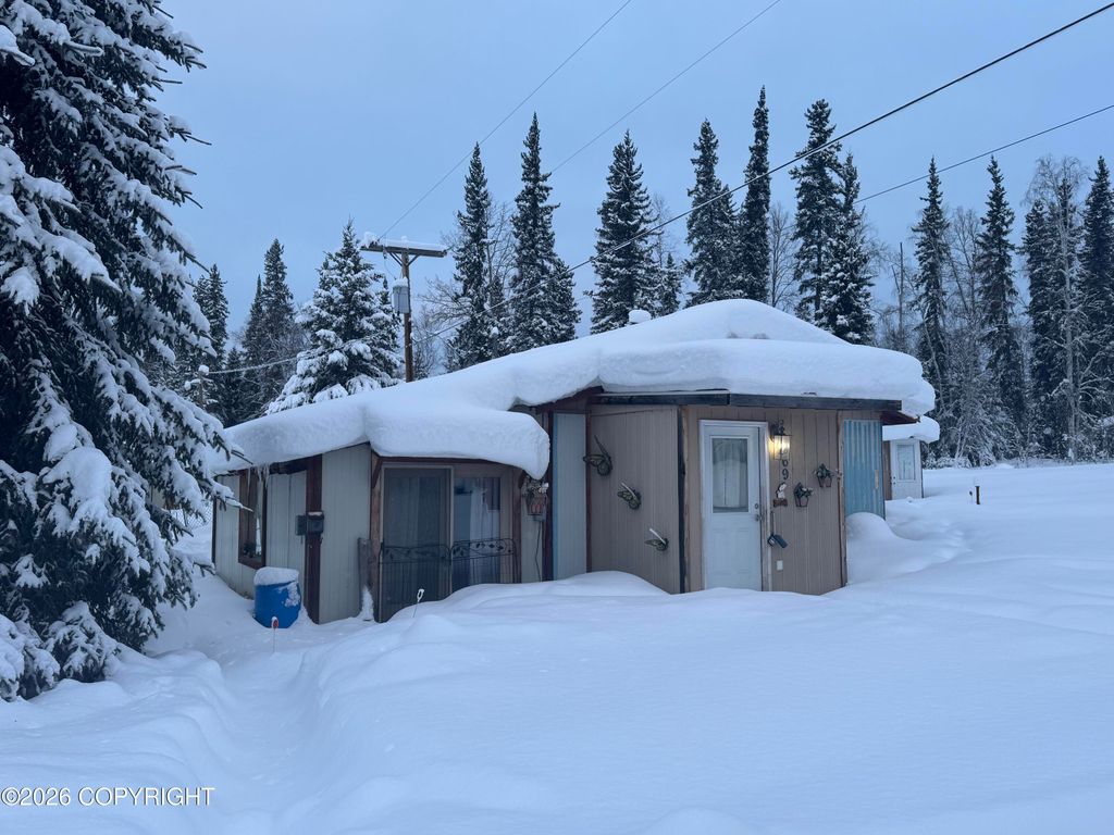 869 Bouton Court, Fairbanks, AK 99712