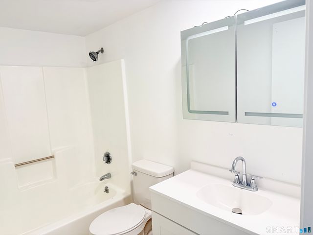 20 Little Oak Lane 20, Rocky Hill, CT 06067