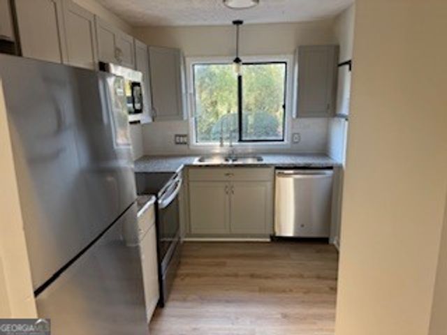 134 Fernbanks Court, Athens, GA 30605