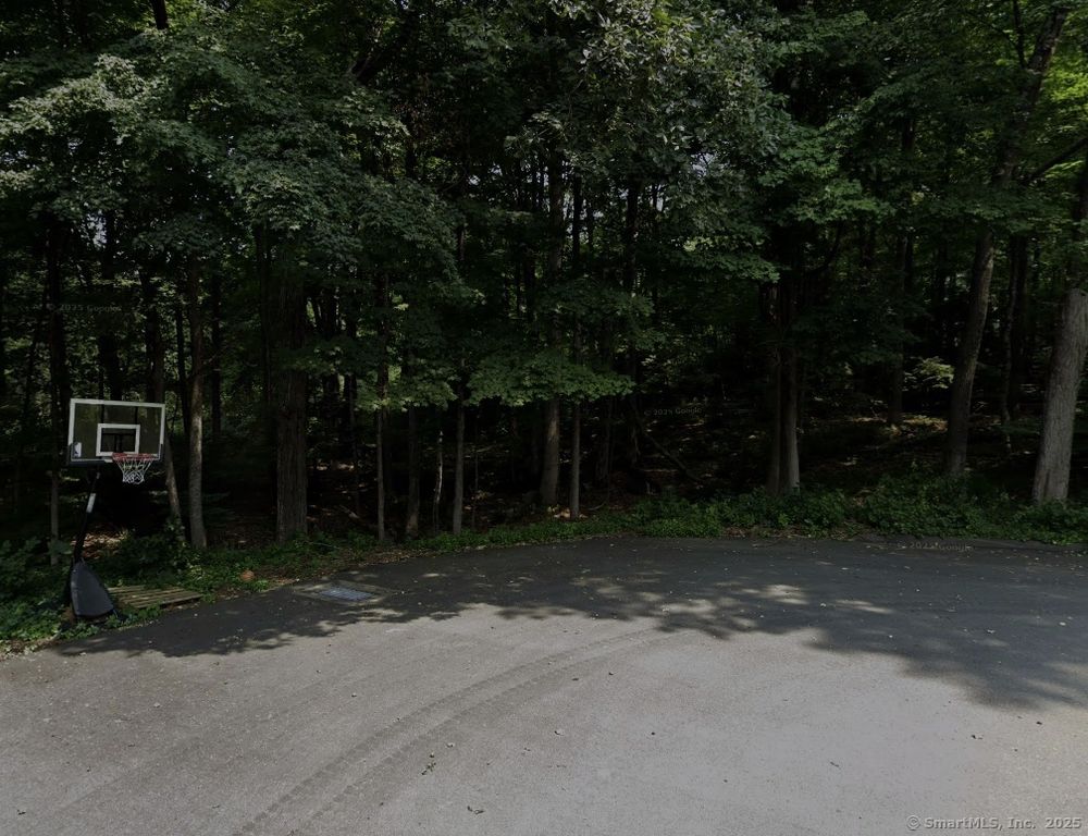 34 Terrace Drive, Avon, CT 06001