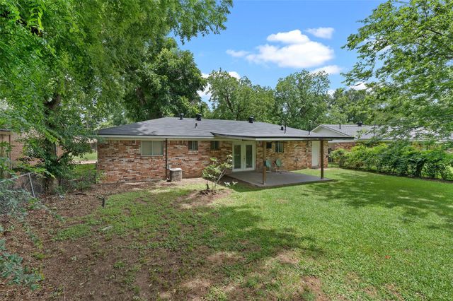 1712 Bradley Street, Bossier City, LA 71112