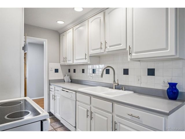 2689 S Meade St, Denver, CO 80219