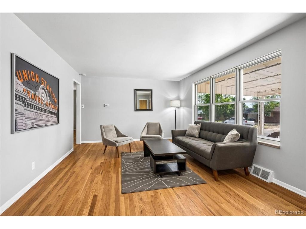 2689 S Meade St, Denver, CO 80219