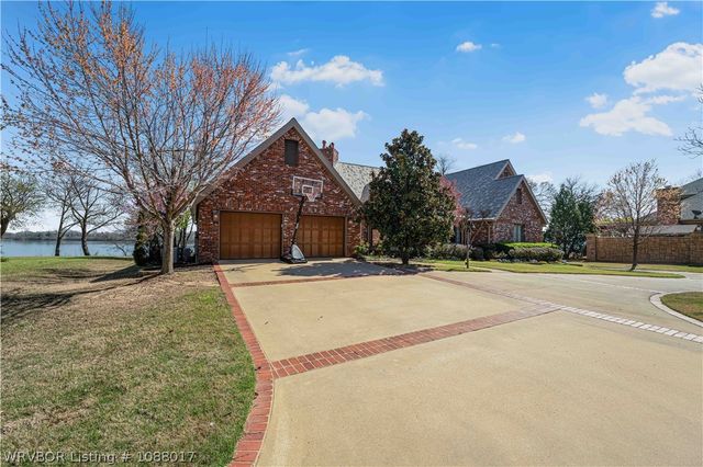 308 Rivercrest Drive, Fort Smith, AR 72903