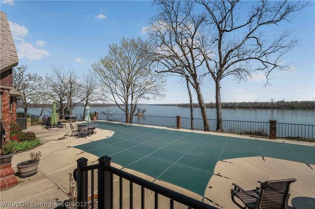 308 Rivercrest Drive, Fort Smith, AR 72903