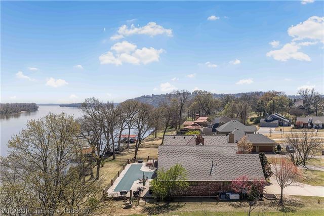 308 Rivercrest Drive, Fort Smith, AR 72903