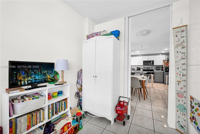 2829 Indian Creek Dr 410, Miami Beach, FL 33140