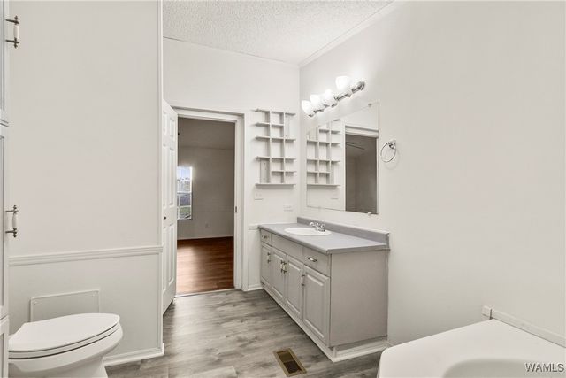 1820 66th E, Cottondale, AL 35453
