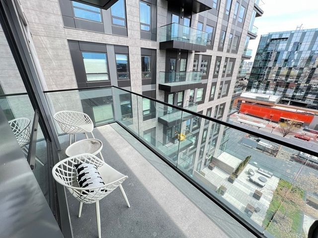 100 Shawmut Ave. 812, Boston, MA 02118