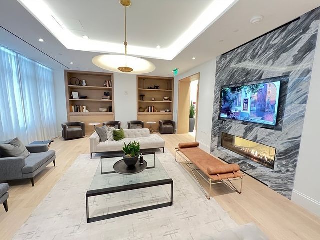 100 Shawmut Ave. 812, Boston, MA 02118