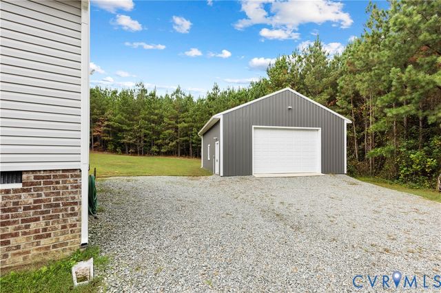 113 E Chinquapin Rd, King William, VA 23086