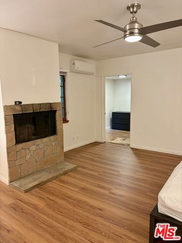 639 Navy Street B, Santa Monica, CA 90405