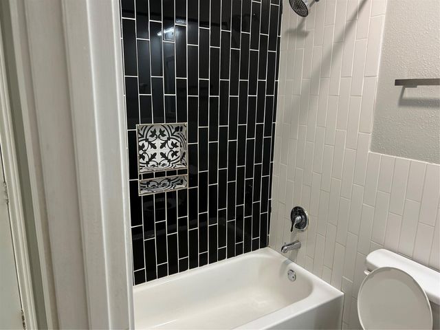 5105 Sherman Street 3, Houston, TX 77011