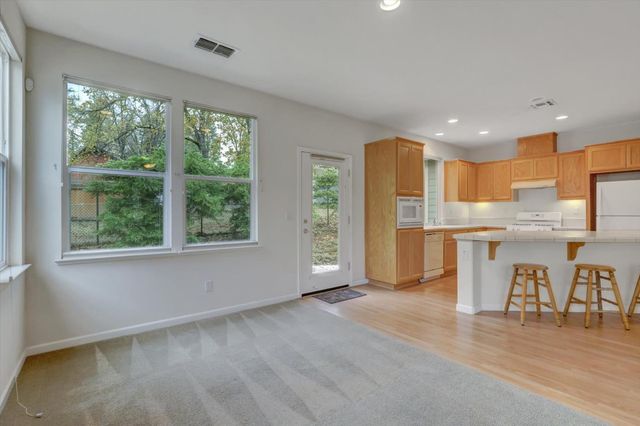 124 Starling Cir, Grass Valley, CA 95945