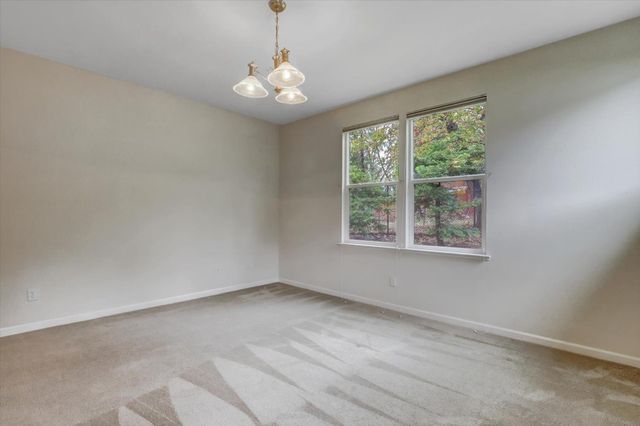 124 Starling Cir, Grass Valley, CA 95945