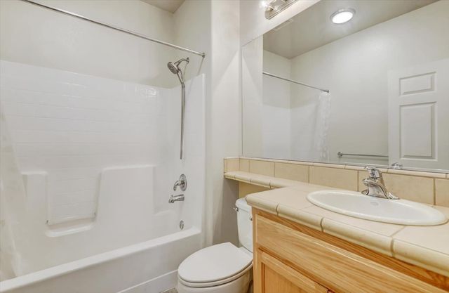 124 Starling Cir, Grass Valley, CA 95945