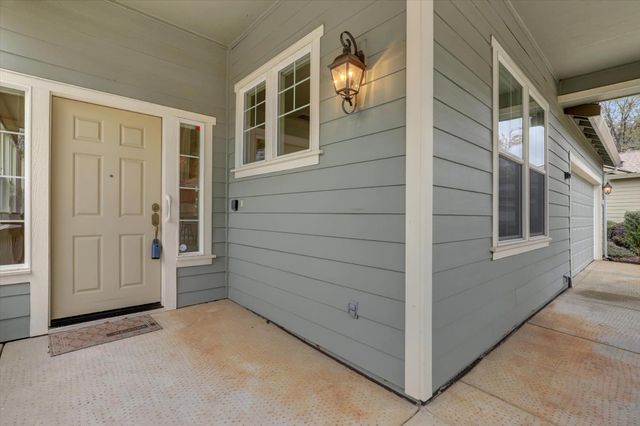 124 Starling Cir, Grass Valley, CA 95945