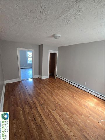 934 Ferry Street 2F, Easton, PA 18042