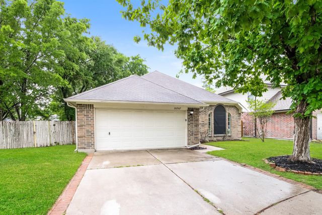 26967 Crown Haven Court, Kingwood, TX 77339
