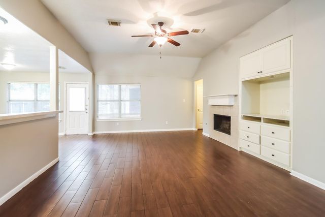 26967 Crown Haven Court, Kingwood, TX 77339