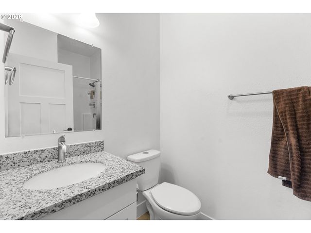 8780 Se FLAVEL St, Portland, OR 97266