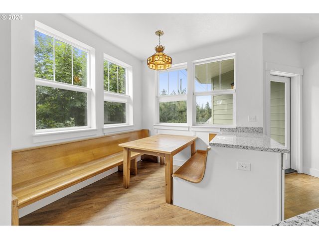 8780 Se FLAVEL St, Portland, OR 97266