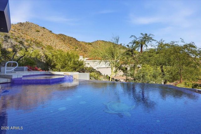 4550 E FOOTHILL Drive, Paradise Valley, AZ 85253