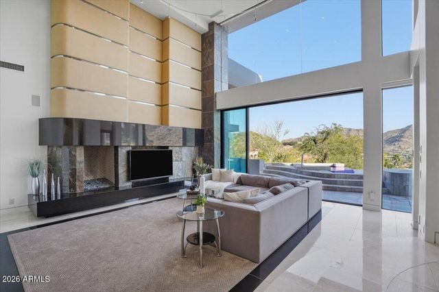 4550 E FOOTHILL Drive, Paradise Valley, AZ 85253