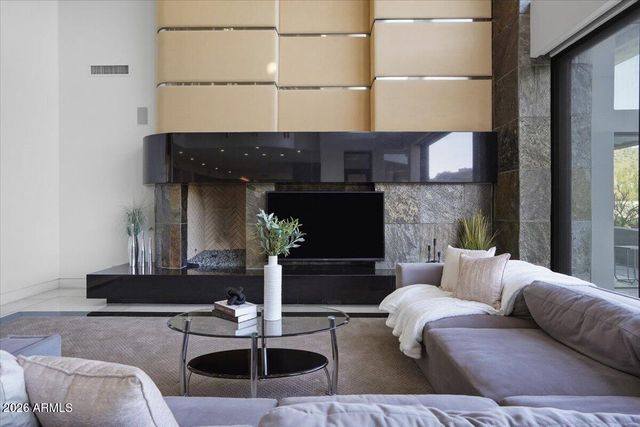 4550 E FOOTHILL Drive, Paradise Valley, AZ 85253