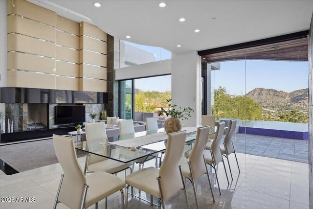 4550 E FOOTHILL Drive, Paradise Valley, AZ 85253