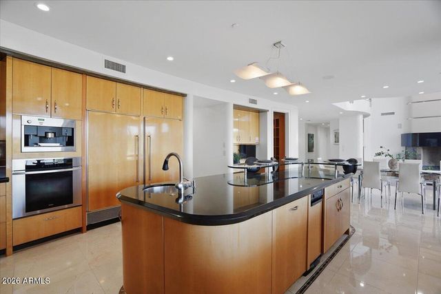 4550 E FOOTHILL Drive, Paradise Valley, AZ 85253