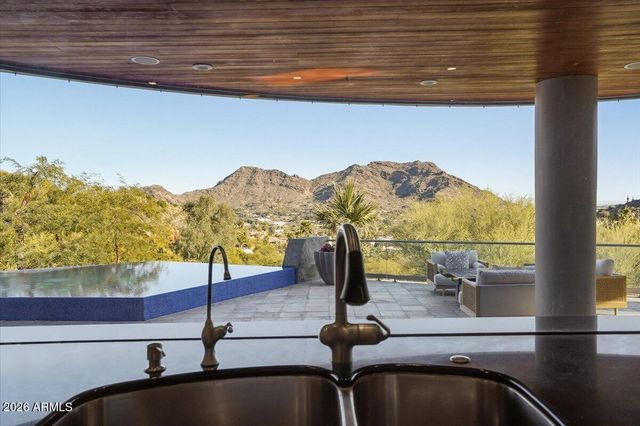 4550 E FOOTHILL Drive, Paradise Valley, AZ 85253