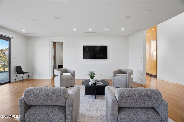 4550 E FOOTHILL Drive, Paradise Valley, AZ 85253