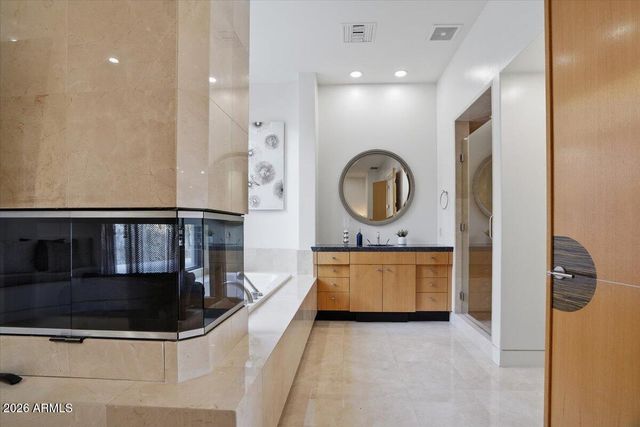 4550 E FOOTHILL Drive, Paradise Valley, AZ 85253