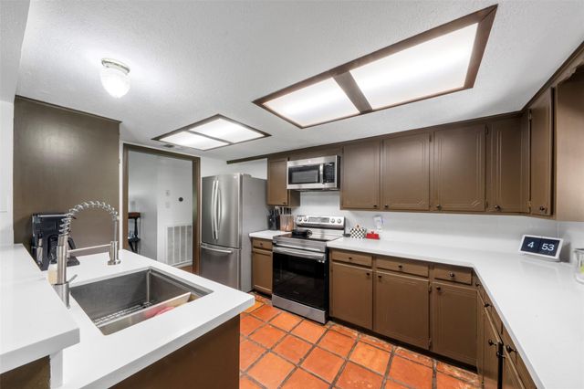 246 County Road 385 Road, Cleveland, TX 77328