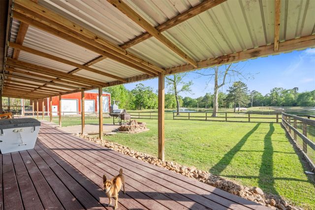 246 County Road 385 Road, Cleveland, TX 77328