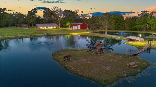 246 County Road 385 Road, Cleveland, TX 77328