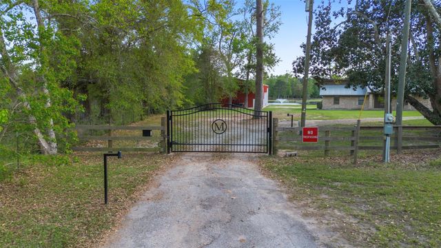 246 County Road 385 Road, Cleveland, TX 77328