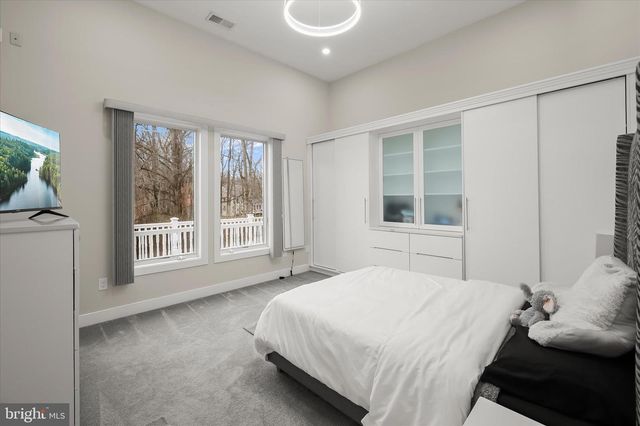 11678 FREDERICK RD, Ellicott City, MD 21042