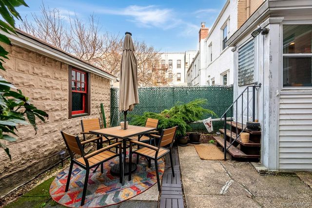 1918 Ditmars Boulevard, Astoria, NY 11105