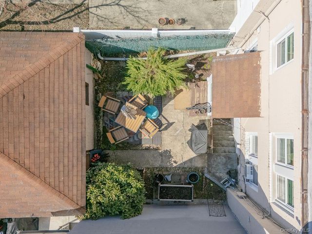 1918 Ditmars Boulevard, Astoria, NY 11105