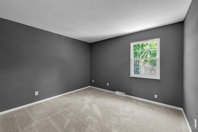 6826 Parkland Avenue, Cincinnati, OH 45233