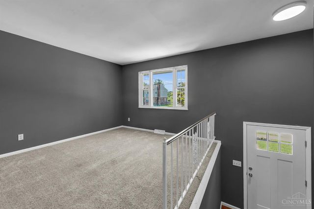 6826 Parkland Avenue, Cincinnati, OH 45233