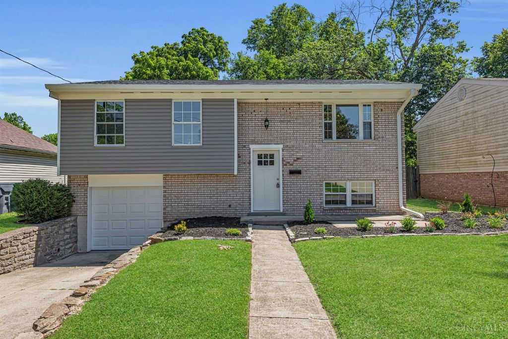 6826 Parkland Avenue, Cincinnati, OH 45233