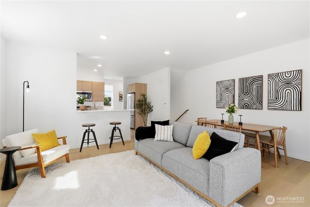 2729 Welcome Lane NW, Bainbridge Island, WA 98110