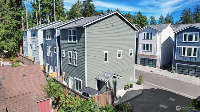 2729 Welcome Lane NW, Bainbridge Island, WA 98110