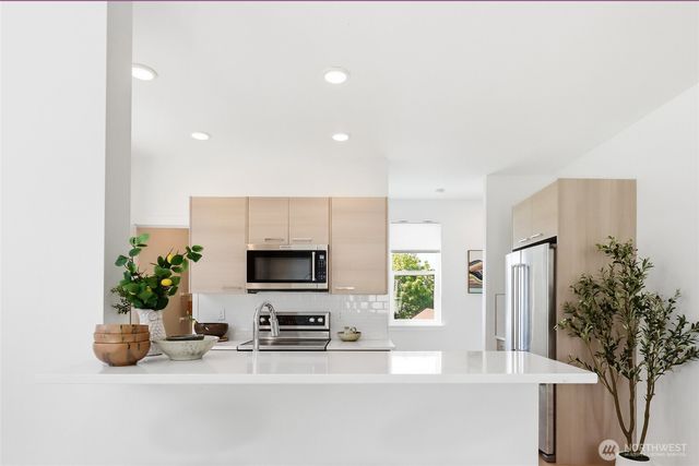 2729 Welcome Lane NW, Bainbridge Island, WA 98110