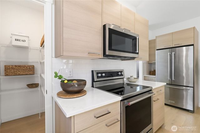 2729 Welcome Lane NW, Bainbridge Island, WA 98110
