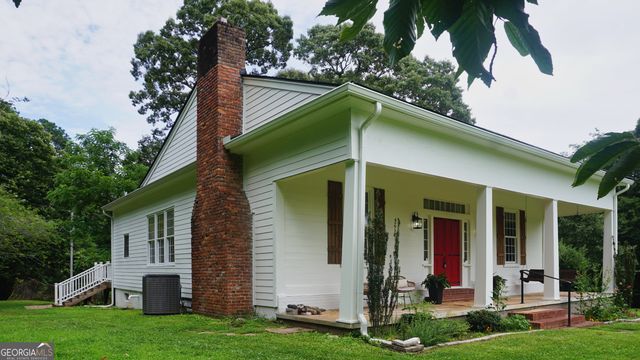 592 Fayetteville Road, Fairburn, GA 30213